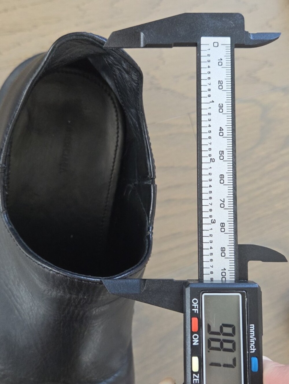 AUTHENTIC Balenciaga Mini Bulldozer Loafers, Size 38 RRP$1150 - Picture 13 of 15